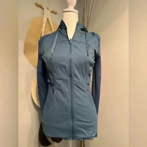 Lululemon Influx Reversible Jacket-Blue-Size 8